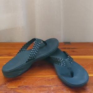 Black Vionic Flip Flops, size 9